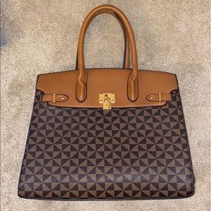 Triangle checkered print brown bag cute